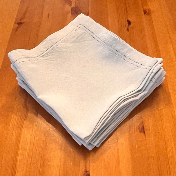 Williams Sonoma 100% Linen Napkins – 12 napkin set, Light Blue - Picture 1 of 2